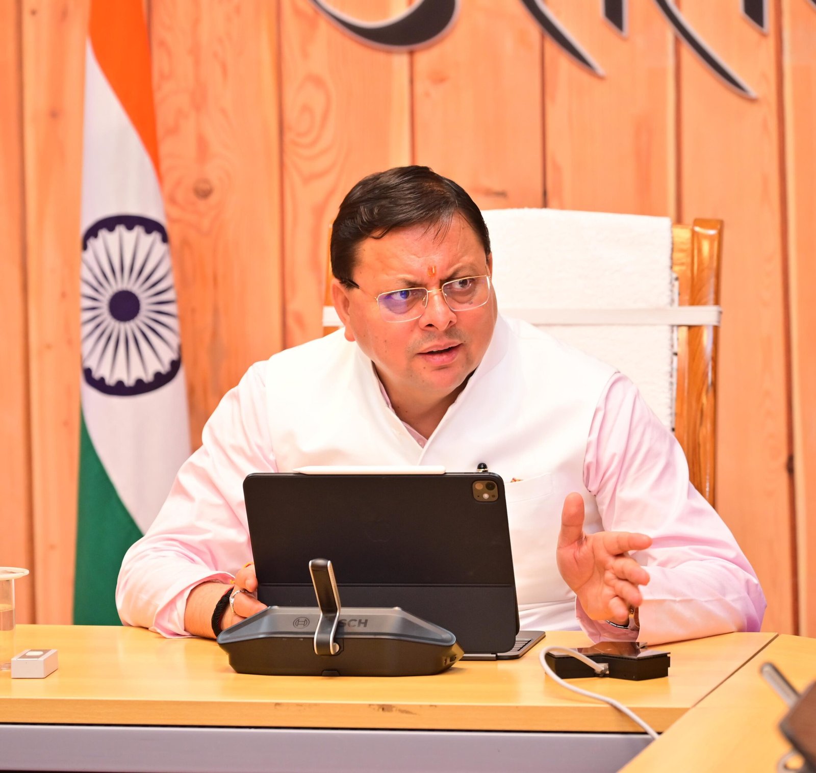 परमवीर चक्र विजेताओं की अनुदान राशि अब डेढ़ करोड़  कारगिल विजय दिवस की पूर्व संध्या पर सीएम ने दिया सैनिकों को तोहफा