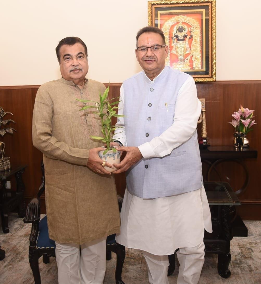 गणेश जोशी ने दिल्ली में नितिन गडकरी से की मुलाकात, मसूरी में टनल निर्माण का किया आग्रह