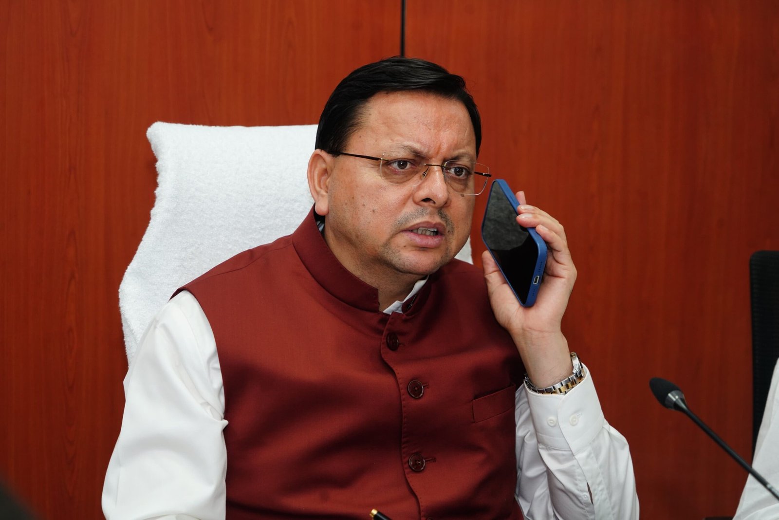 सीएम धामी मंगलवार देर रात पहुँचे आपदा परिचालन केंद्र ( SEOC) , अतिवृष्टि प्रभावित क्षेत्रों की समीक्षा की,आपदा की घड़ी में हर पीड़ित के साथ है सरकार– सीएम पुष्कर सिंह धामी