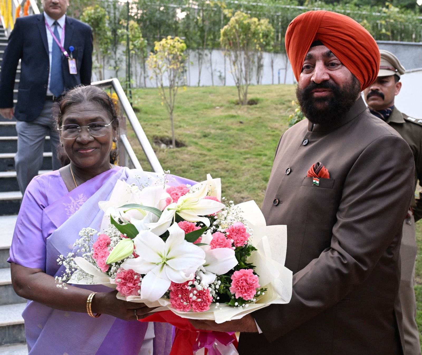 राष्ट्रपति मुर्मू ने देहरादून में किया राष्ट्रपति निकेतन के नए युग का शुभारंभ,फुट ओवर ब्रिज और घुड़सवारी क्षेत्र बने आधुनिकता, सुरक्षा और परंपरा के प्रतीक