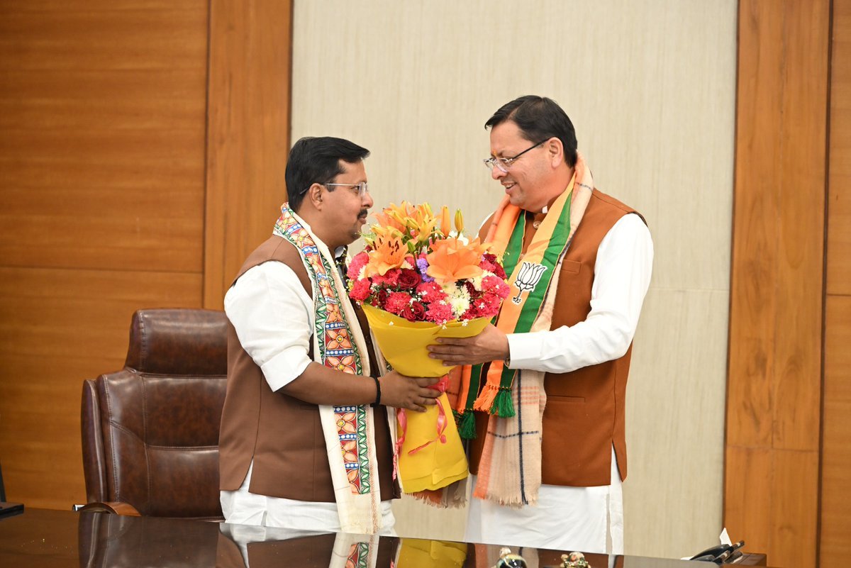 सीएम धामी के चेहरे पर लड़ा जाएगा 2027 का चुनाव,भाजपा के राष्ट्रीय अध्यक्ष ने की सीएम धामी की सराहना,बोले, सीएम धामी ने गुड गर्वनेंस से जीता लोगों का दिल, उम्मीदों पर उतरे खरे